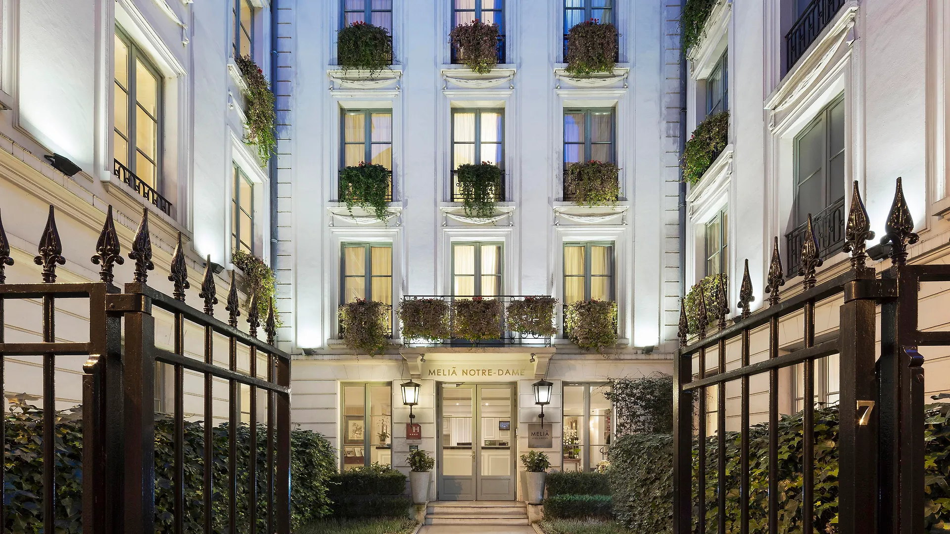 Maison Colbert Member Of Melia Collection Notre-dame Hotel